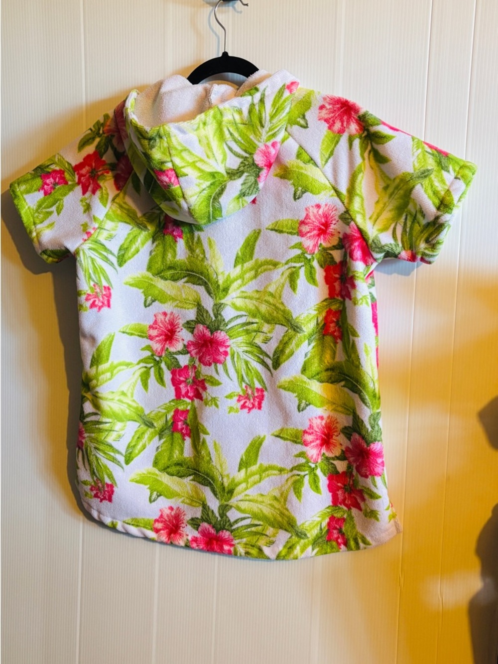 Tommy Bahama Pink & Green Tropical Floral Embroidered Detail